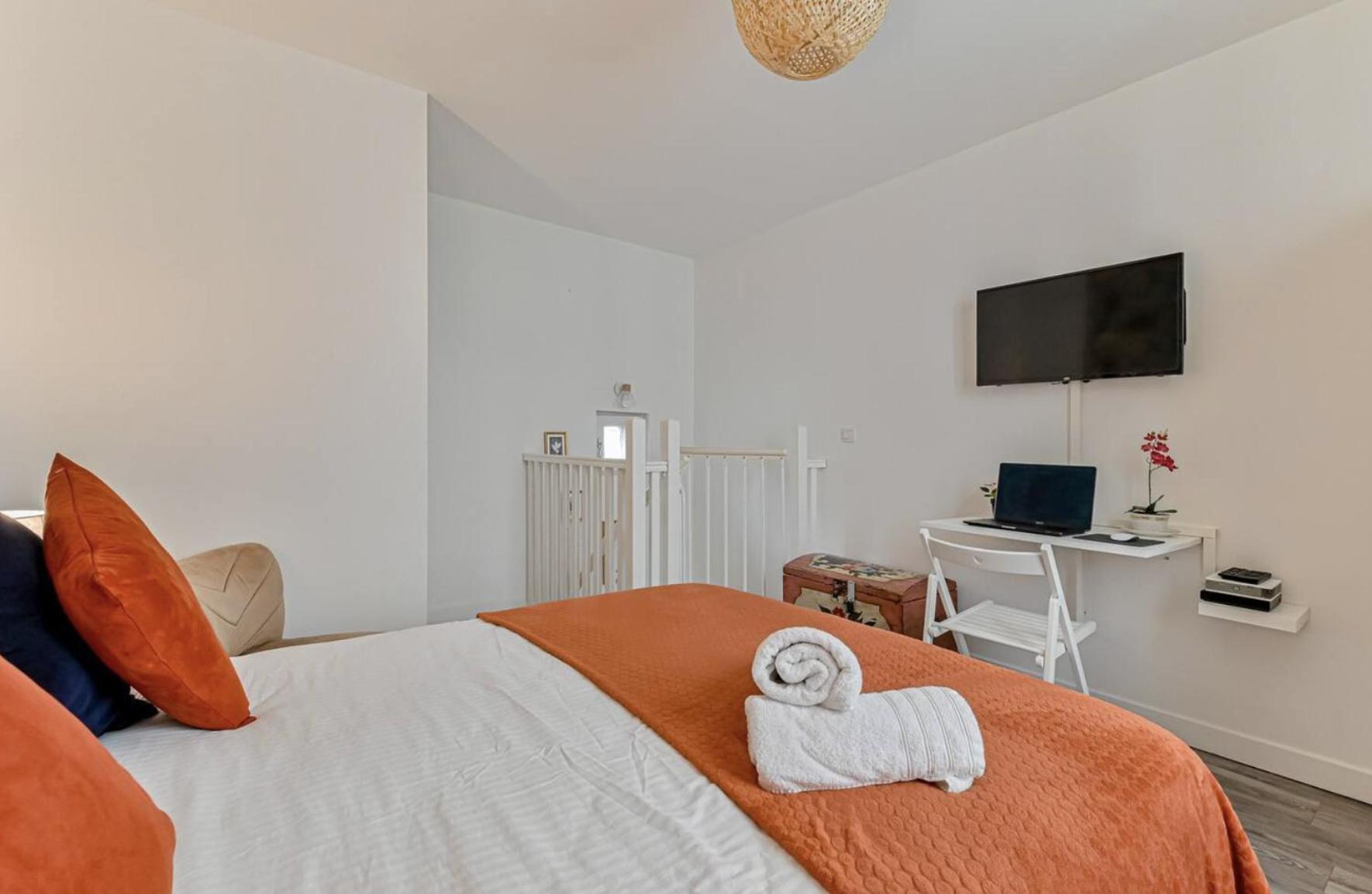 Charmant Duplex A Deux Pas De Paris Et Du Rer B Жантийи Экстерьер фото